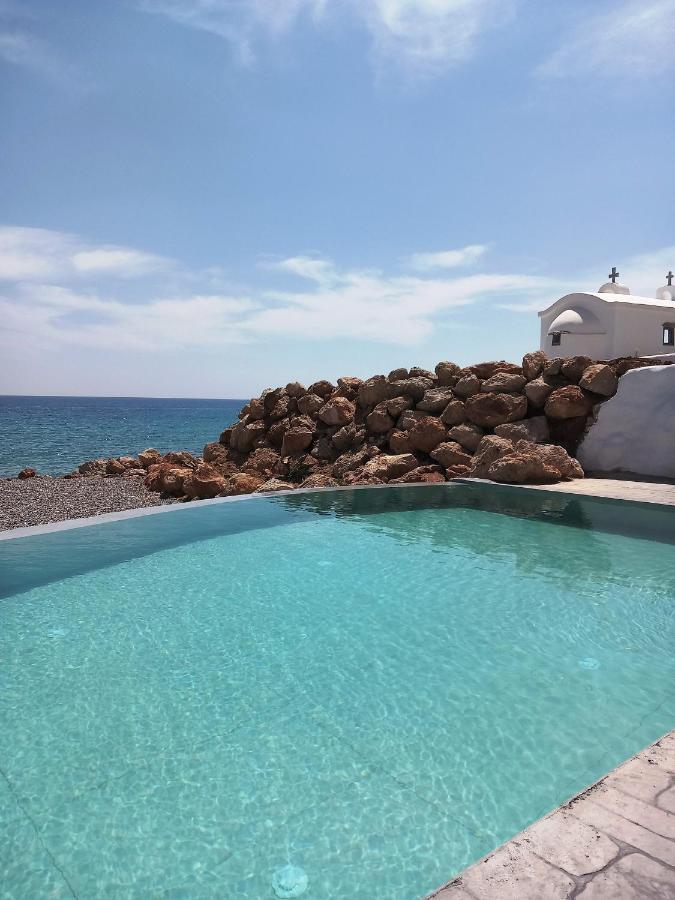 Axiotheaton Villa Pefki