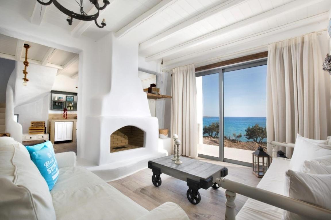 Axiotheaton Villa *
